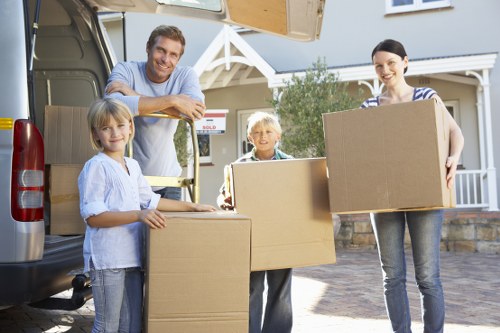 Apartment moving support for flat removals in Lamorbey with organized packing